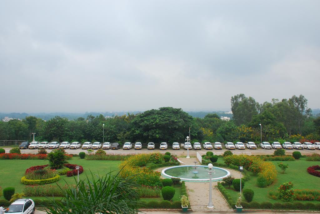 מייזור Lalitha Mahal Palace Hotel מראה חיצוני תמונה